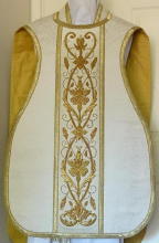 White Roman Vestment 8782